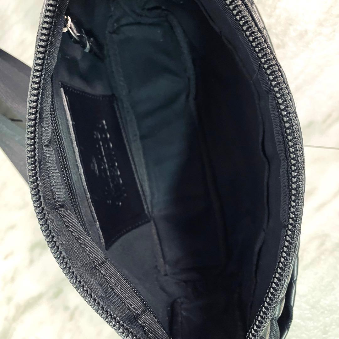 Vivienne Westwood ショルダーバッグ　ボディバッグメッセンジャー