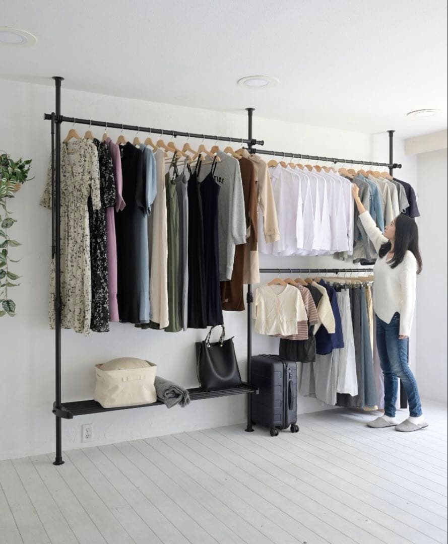 【新品未開封】山善 YAMAZEN 突っ張り式 ハンガーラック 移動可能板棚２つ