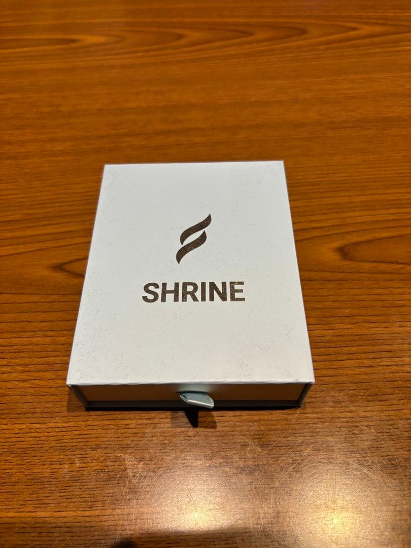 SHRINE ピアス　シルバー