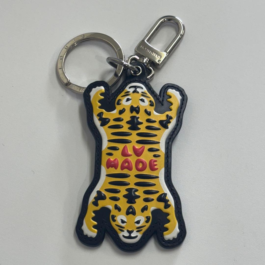 LV ルイヴィトン MADE ポルト クレ タイガー MP3221 キーリング