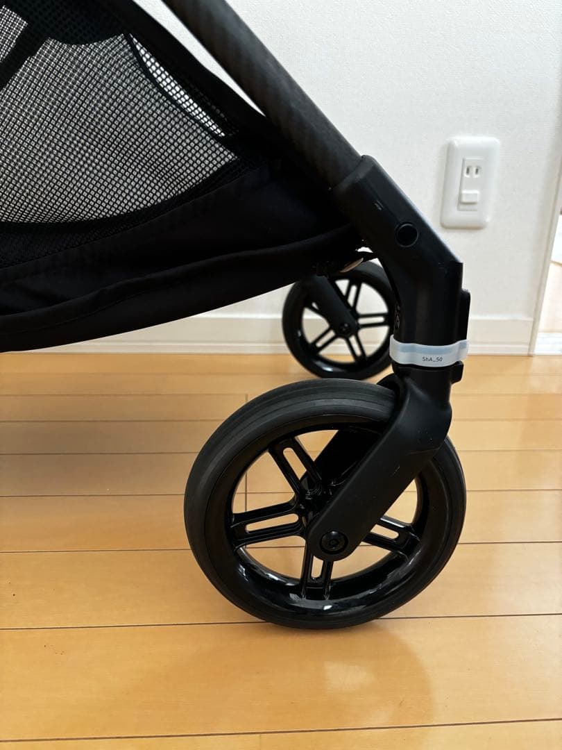 Cybex メリオカーボン白　2024年式