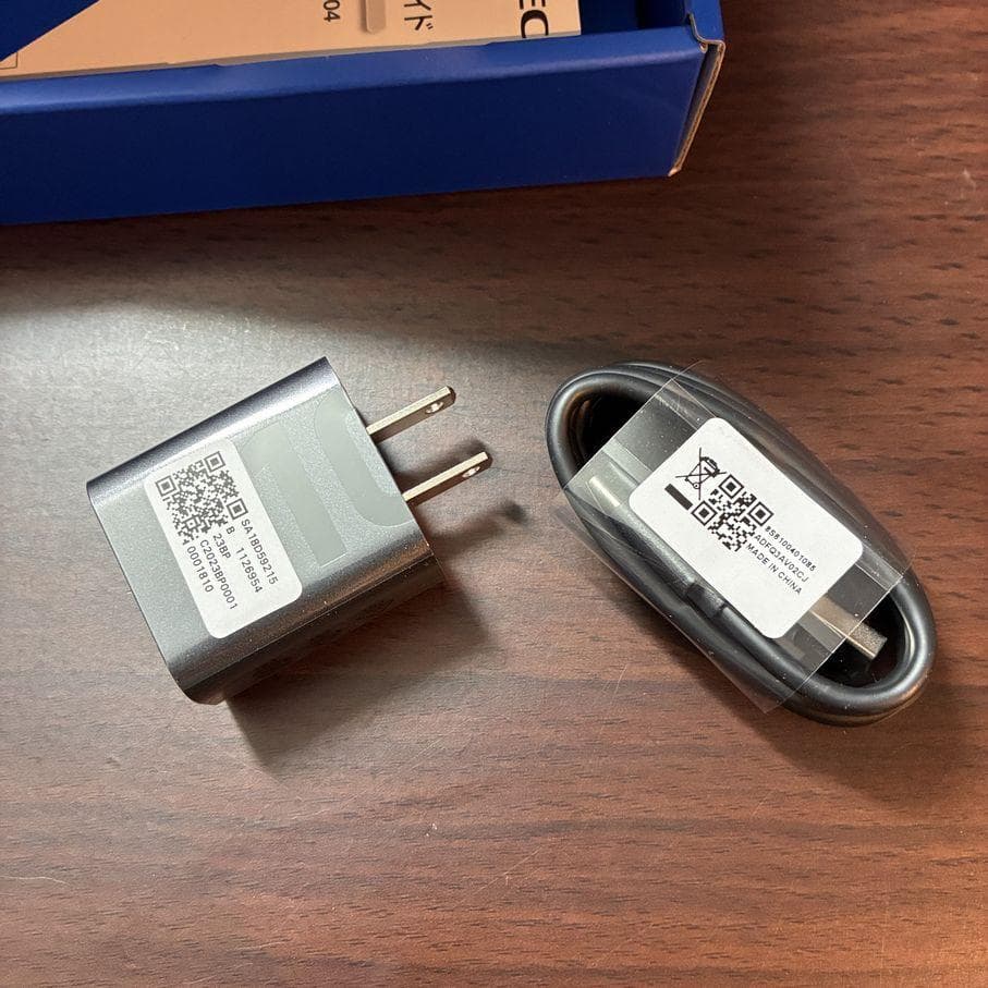 NEC LAVIE Tab T8 シルバー 本体／カバー・フィルム・箱付き