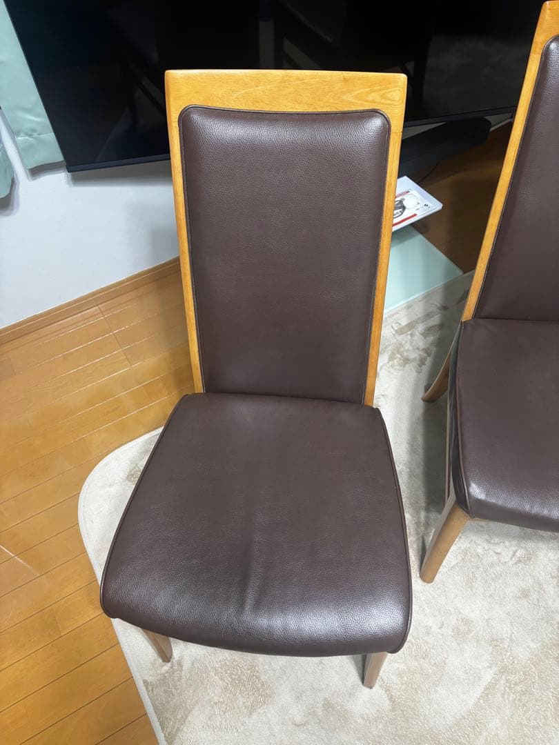 カリモク　ブラウン合成皮革ダイニングチェア2脚セット　引き取り限定　埼玉県上尾市