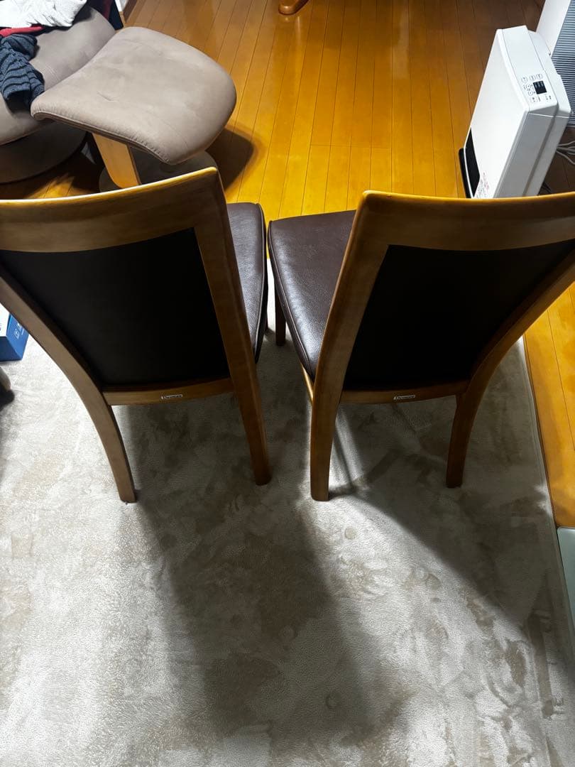 カリモク　ブラウン合成皮革ダイニングチェア2脚セット　引き取り限定　埼玉県上尾市