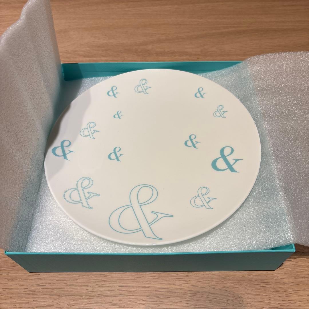 Tiffany & Co. &ロゴ皿 ギフトカード付き