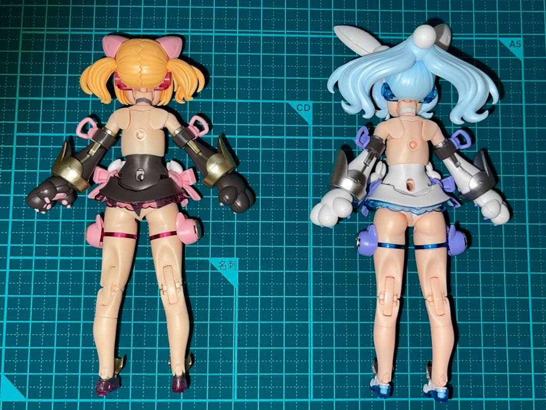 コトブキヤ メガミデバイスPUNI☆MOFU 黒マオ&雪トゥ　組立済みセット