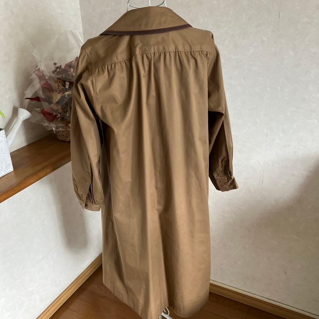 イヴ・サンローランコート　レディースMサイズ