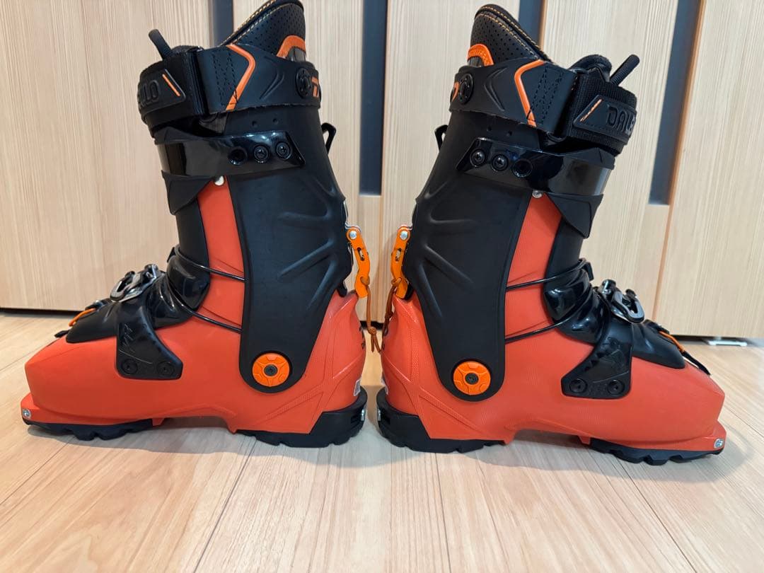 DALBELLO Lupo 130C ダルベロ ルポ　バックカントリー スキー靴