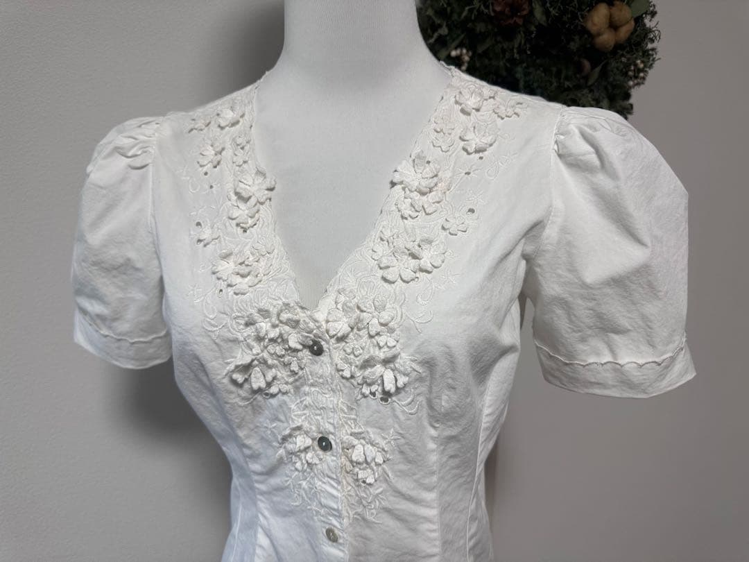 rouje paris トップス　ブラウス　シャツ　サイズ34 S相当　刺繍