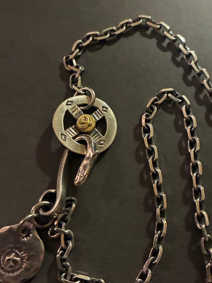 ゴローズ　三点吊り中金メタル付きグラス大イーグルフック細角チェーンセット