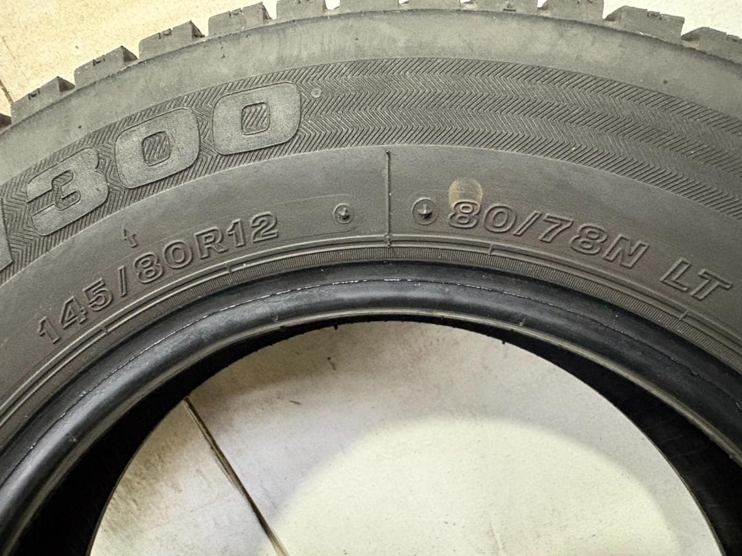 2024年製 ブリヂストン W300 145/80R12 80/78 LT 4本