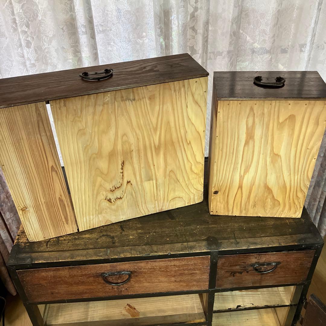 時代箪笥（高７２．５㌢、幅７５．５㌢、奥３８㌢／重２２㌕）