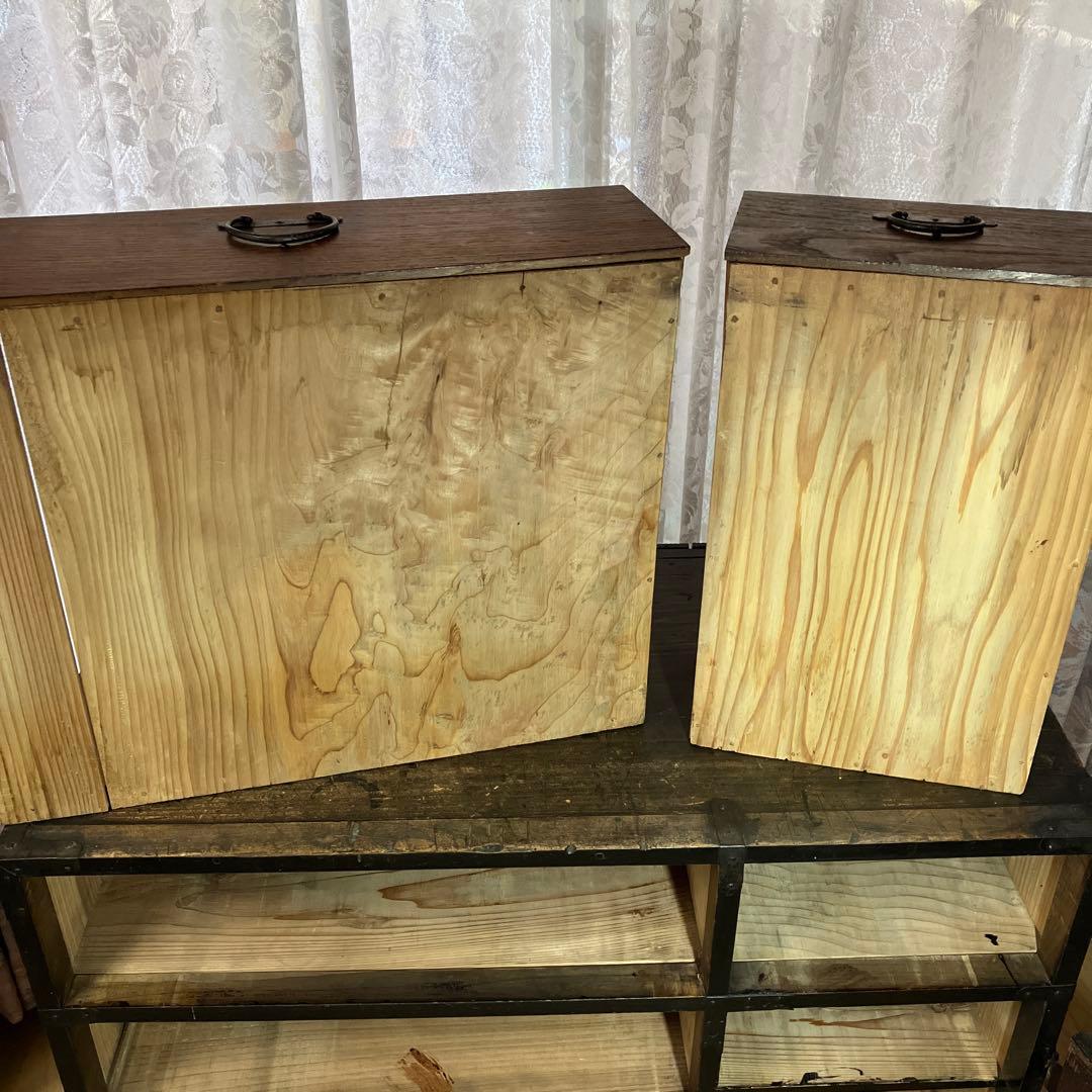 時代箪笥（高７２．５㌢、幅７５．５㌢、奥３８㌢／重２２㌕）