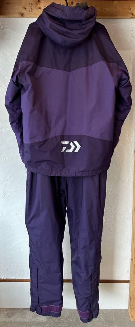 ダイワ 防寒 フィッシングウエア キャスティングジギングDW-1300 魚釣り