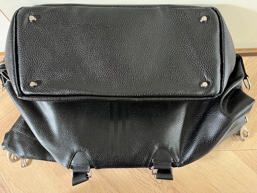 年明けお値下げ　adidas ビックバッグ ブラック Z51320