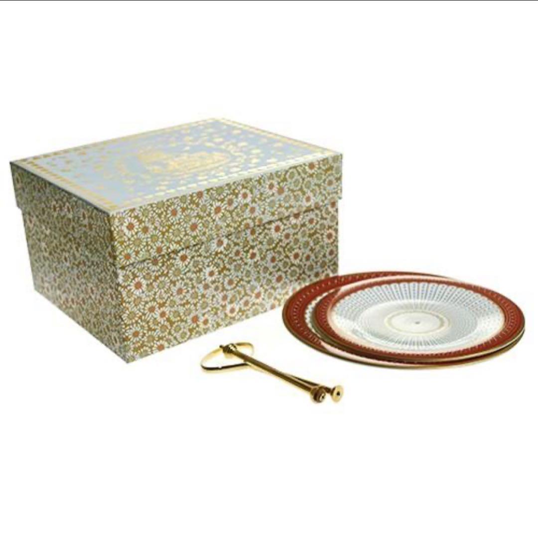 【新品】ウェッジウッド　クィーンオブハート　アフタヌーンティー　ケーキスタンド