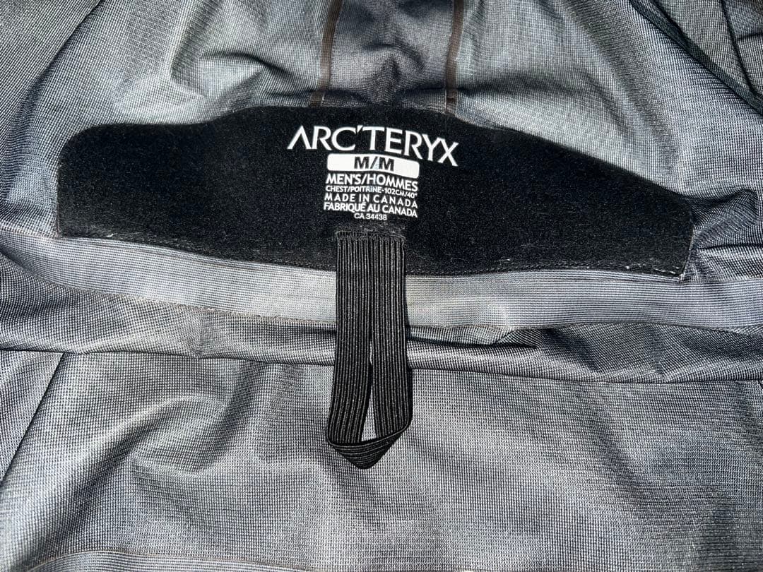 Arc’teryx LEAF Alpha LT Gen2 Wolf M カナダ製