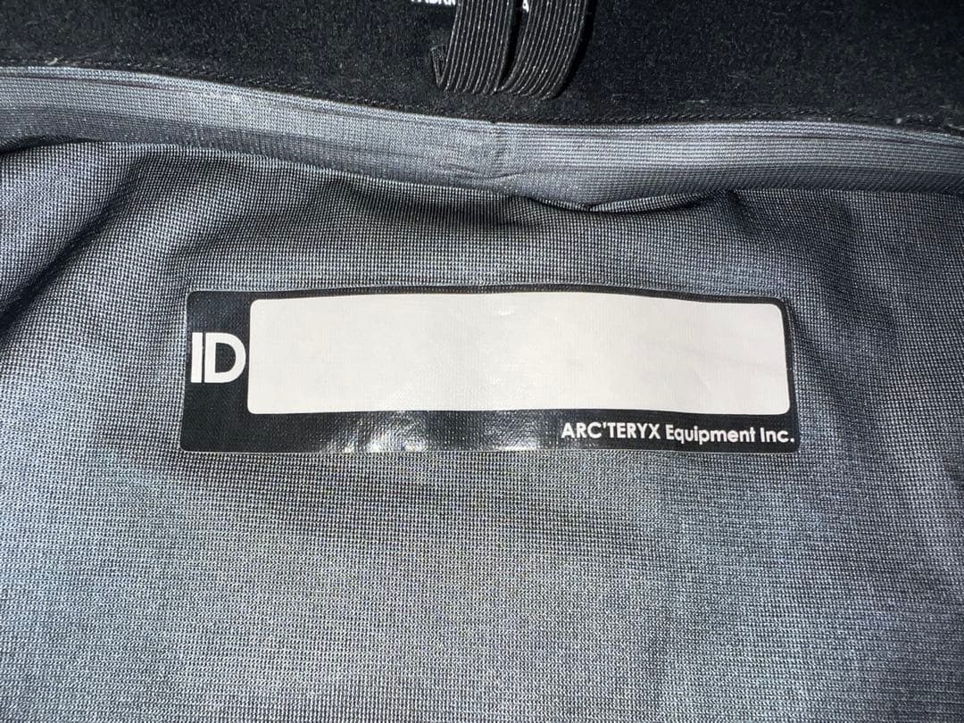 Arc’teryx LEAF Alpha LT Gen2 Wolf M カナダ製