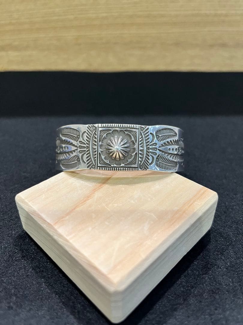 [激レア] ESS エディソン・サンディ・スミス バングル　ナバホ NAVAJO