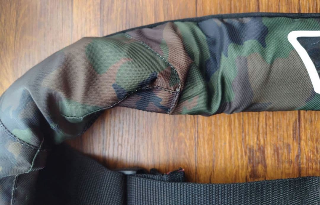 ダイワ 自動膨張ライフジャケット