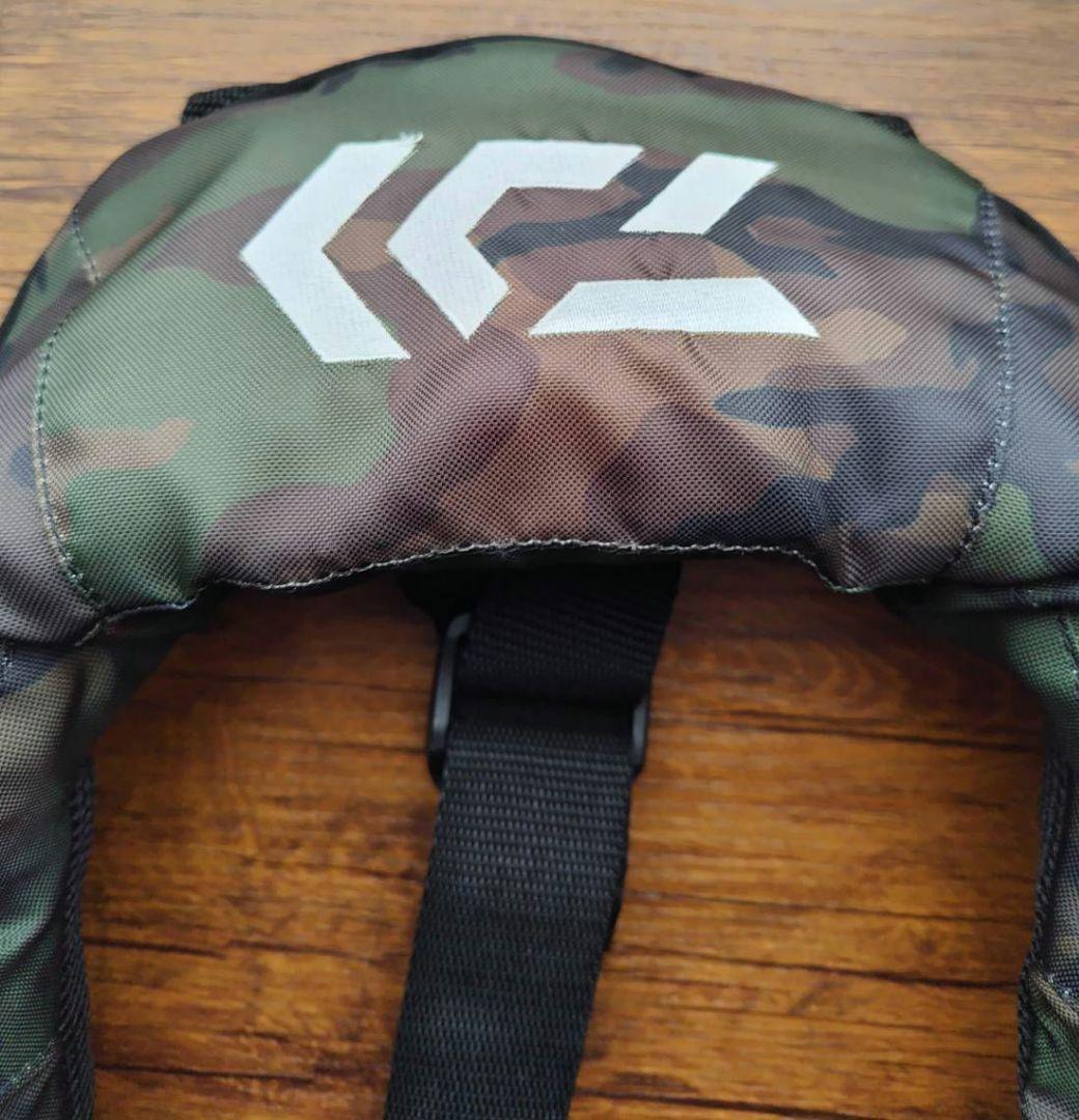 ダイワ 自動膨張ライフジャケット