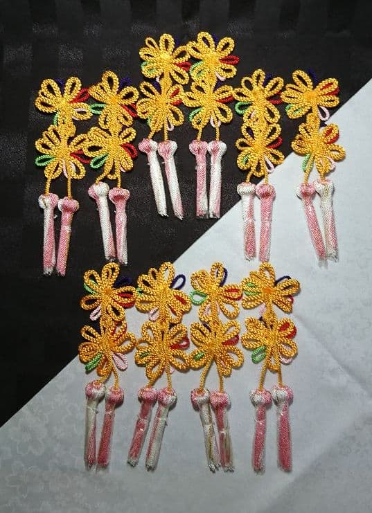 被布衿飾り房　「組紐」房 黄珠・５色／白ピンク房　五組セット（七五三）