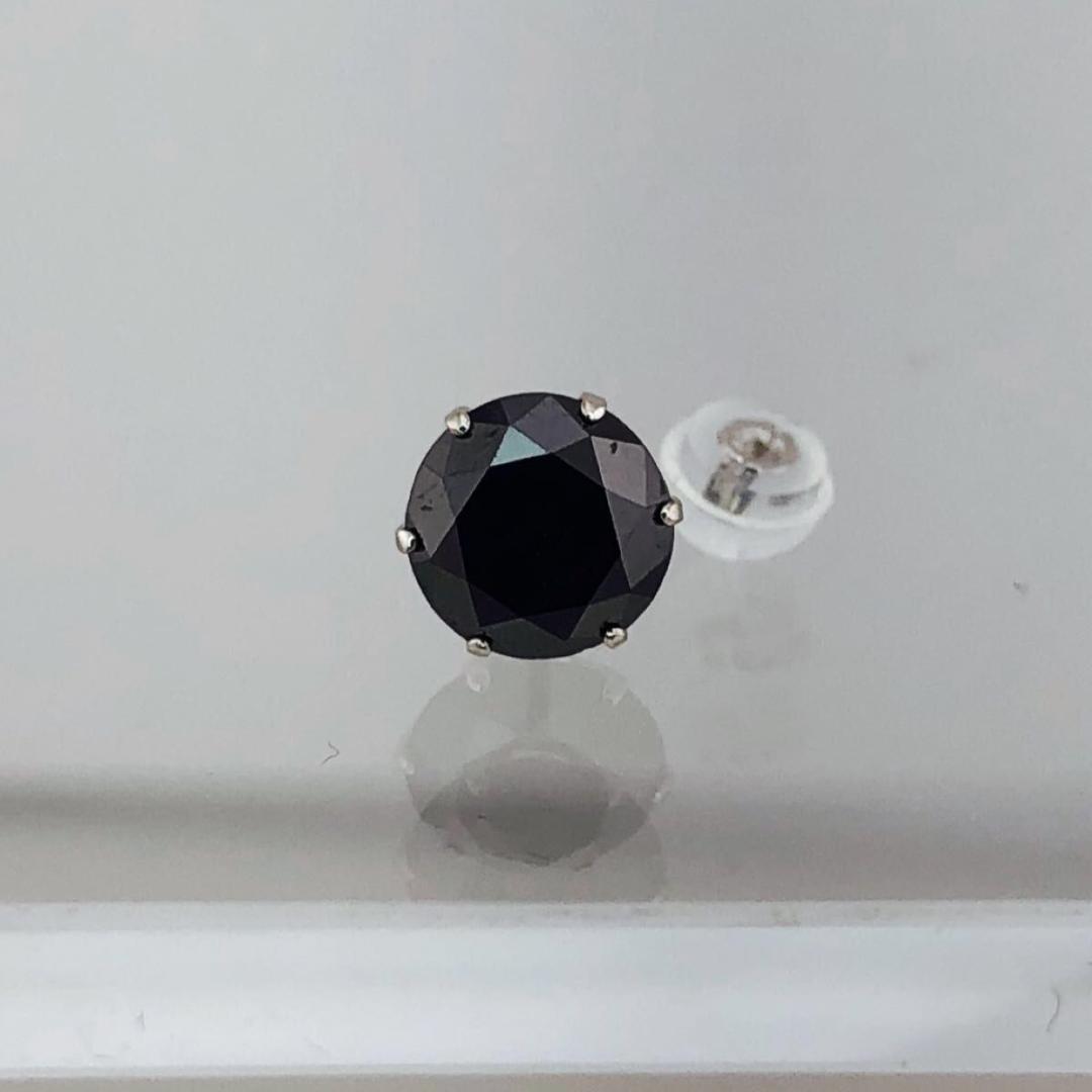 ゴンPTブラックダイヤピアス　片耳2.0ct
