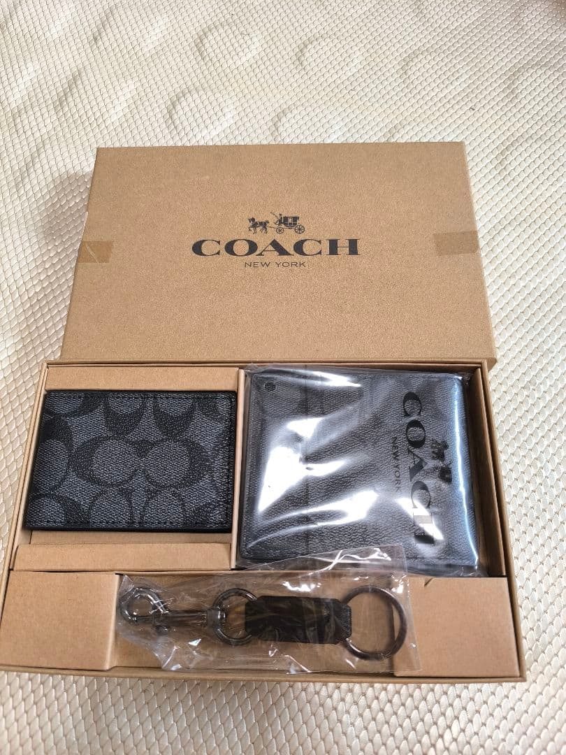 COACH ブラックレザー 二つ折り財布 セット
