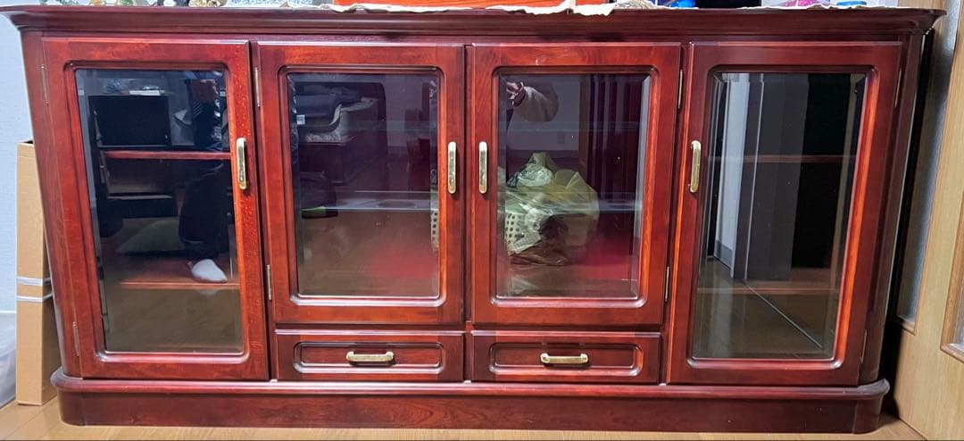 【最安値】木製3ドア・引き出し2つキャビネット ライト付き