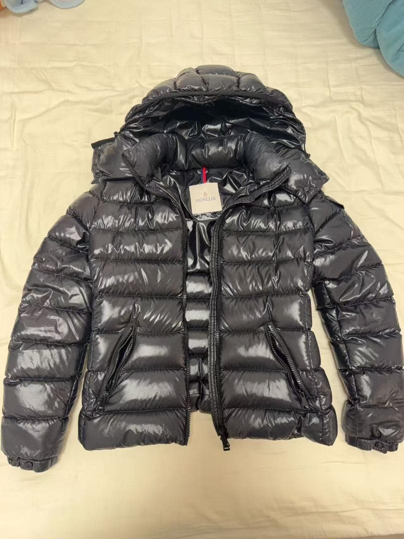 MON☆CLER ブラック ダウンジャケット フード付き~~