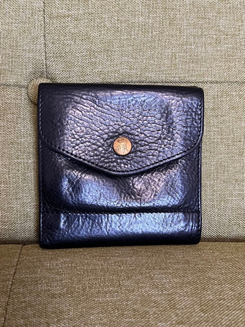 IL BISONTE ブラック二つ折り財布