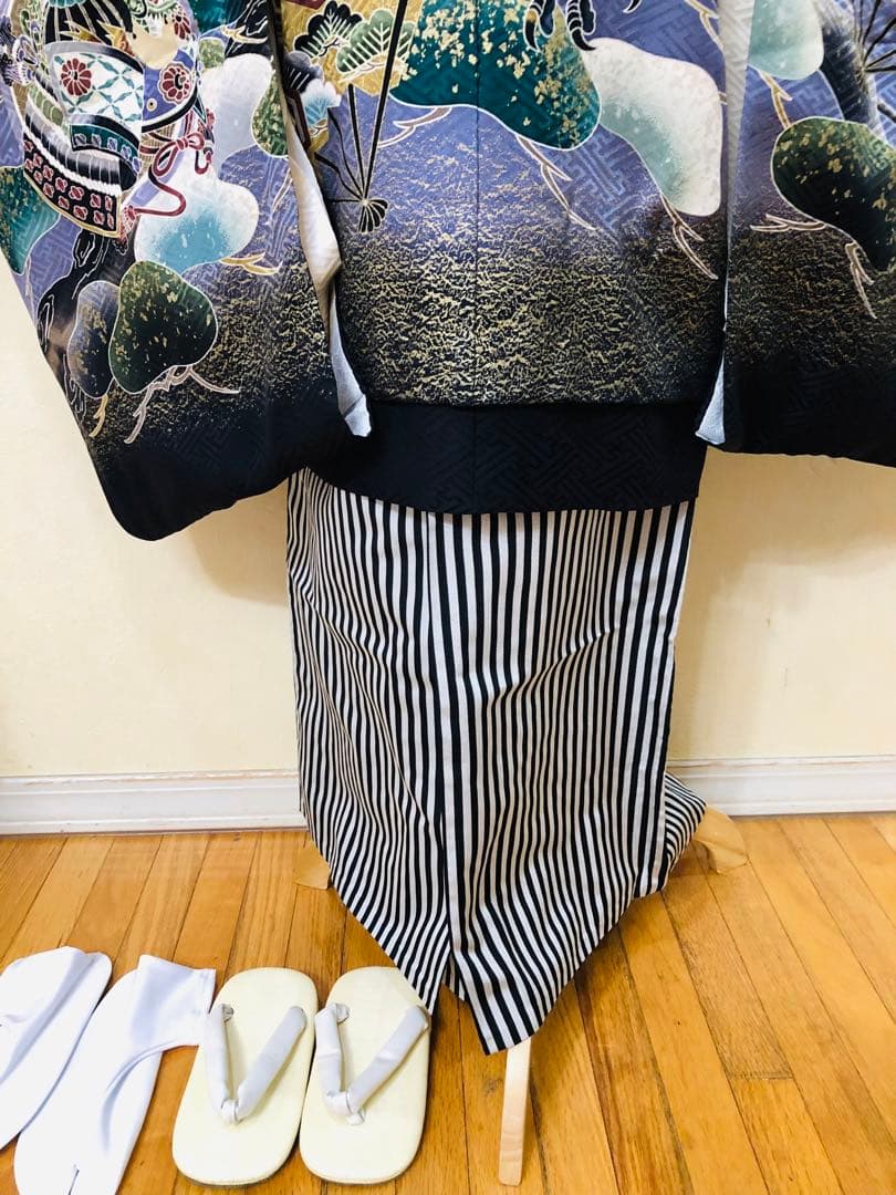 七五三五歳‼️正絹完全️フルセット‼️白地貴重豪華絢爛金彩金箔鷹、兜❤️お家からはなし