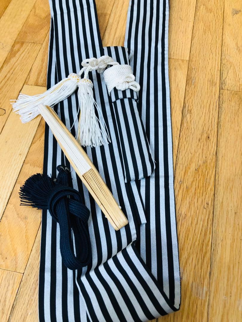 七五三五歳‼️正絹完全️フルセット‼️白地貴重豪華絢爛金彩金箔鷹、兜❤️お家からはなし