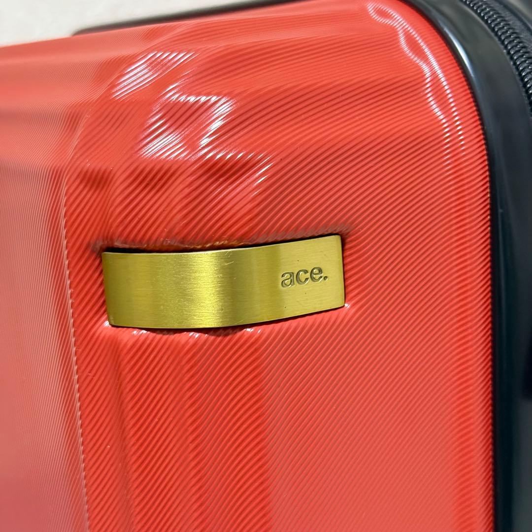 ace. Disney ミッキー スーツケース 32リットル 機内持込サイズ