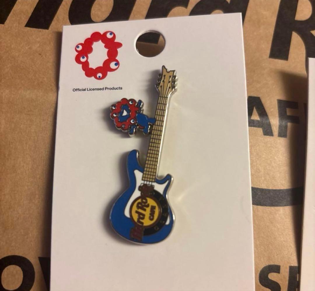 S*7様 ハードロックカフェ ミャクミャク コラボピンバッジ2種類セット