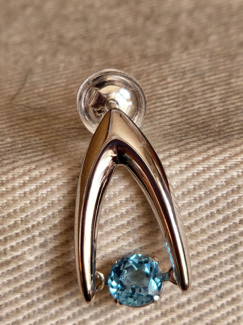 Ambrose WG　ブルートパーズピアス(両耳用)