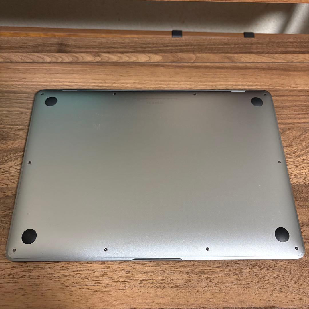 【美品】MacBookAir 13インチ M1 8GBメモリ256GB シルバー