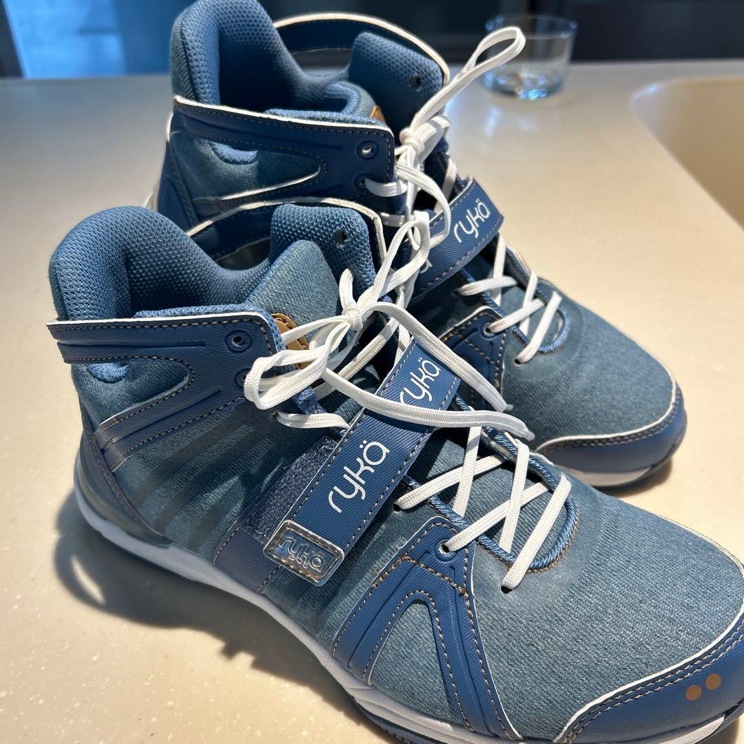 ライカフィットネスシューズ