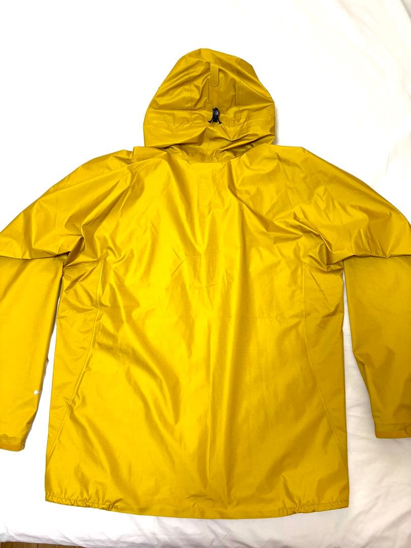未使用！mont-bell ストームクルーザージャケット　イエロー　ゴアテックス