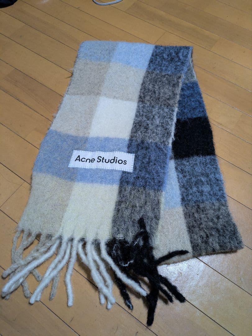 acne studios 大判マフラー