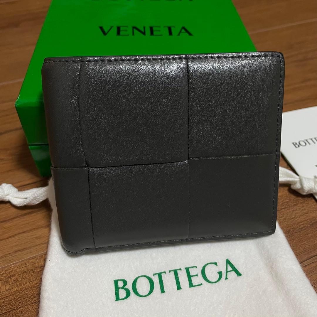 ボッテガヴェネタ カセット 折り財布 二つ折り グレー　札入れ
