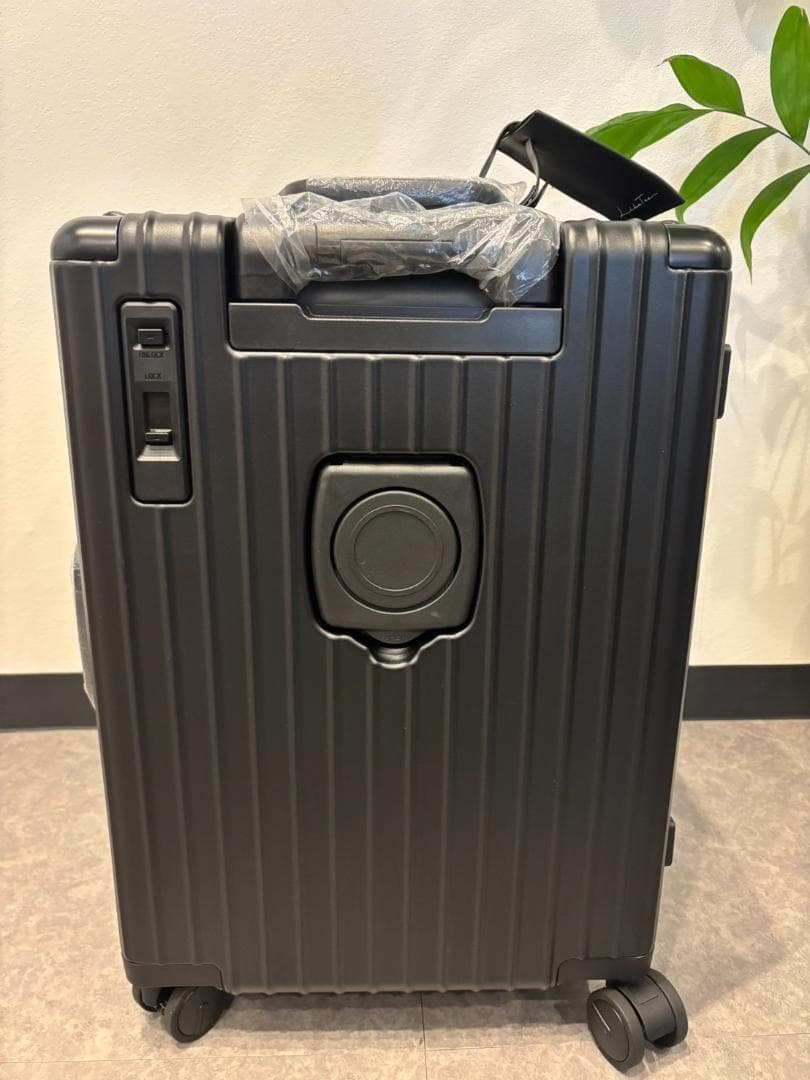 リベティ多機能キャリーケース【マットブラック Sサイズ】