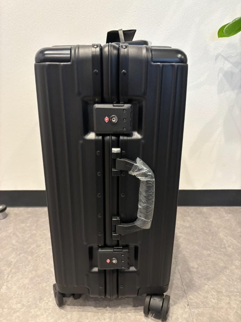 リベティ多機能キャリーケース【マットブラック Sサイズ】