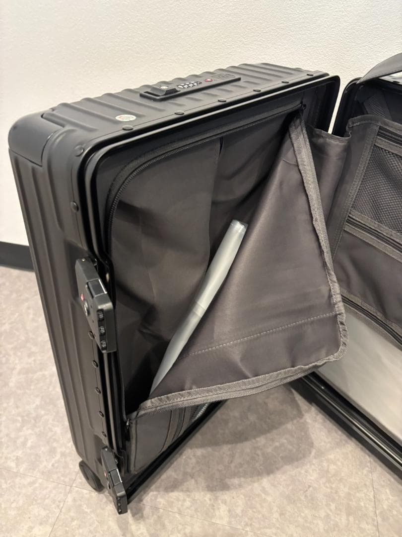 リベティ多機能キャリーケース【マットブラック Sサイズ】