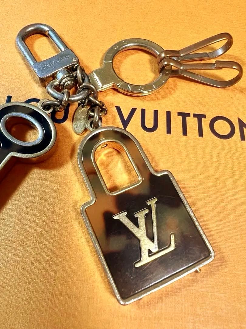 値引！ルイヴィトン　ポルトクレ　コンフィダンス　バッグチャーム　VUITTON
