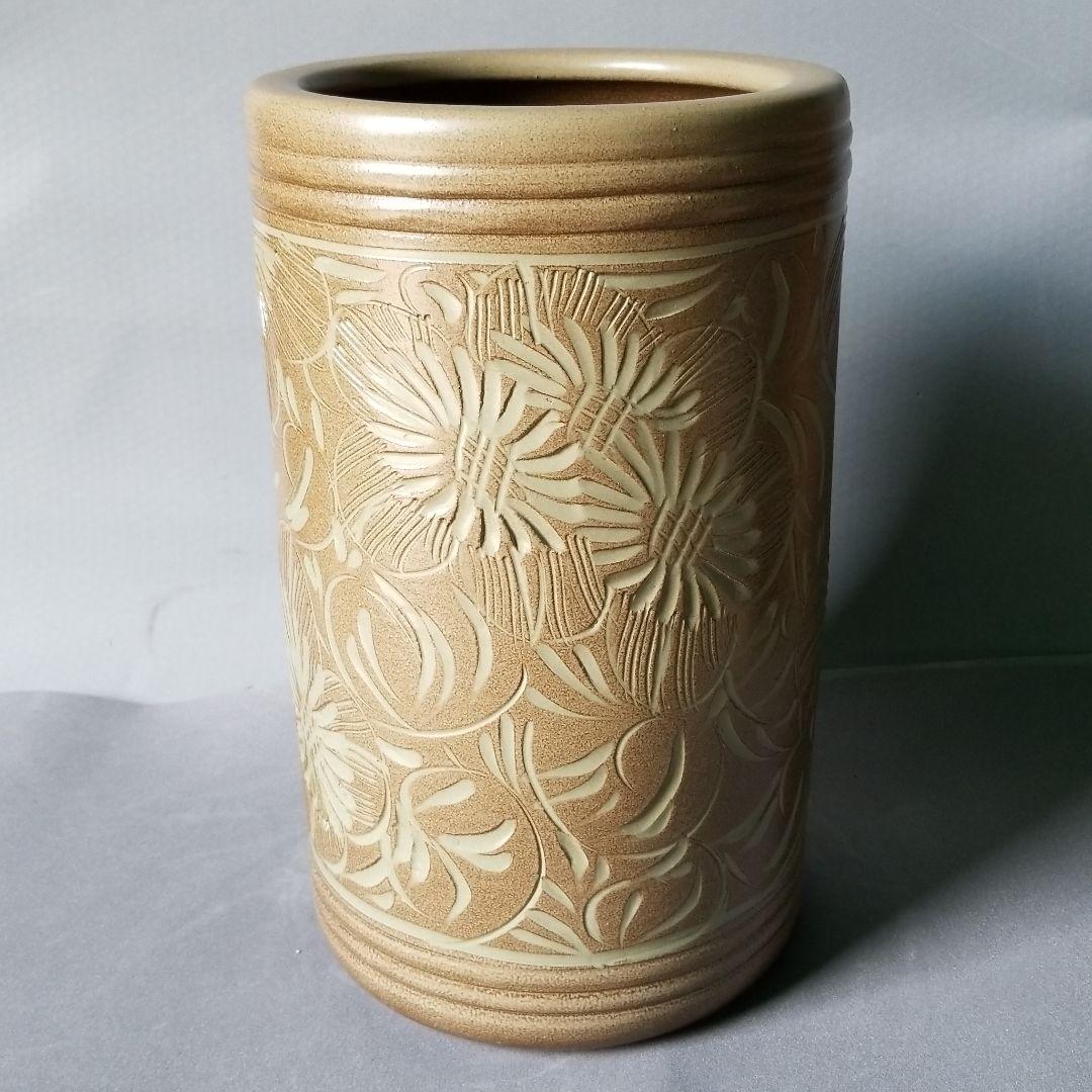 信楽焼傘立て   菊彫  高さ４８cm