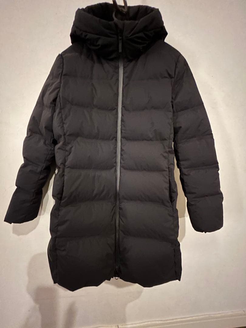 美品ＬサイズUNIQLO シームレスダウンショートコート黒レディース着丈81cm