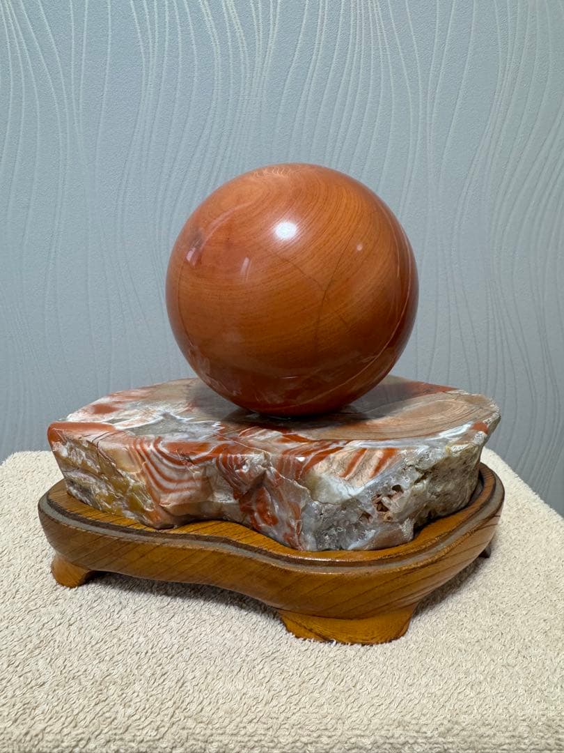 佐渡産赤玉石　国産天然石　台座付き　風水　希少　鑑賞石　玄関置物　5.7キロ