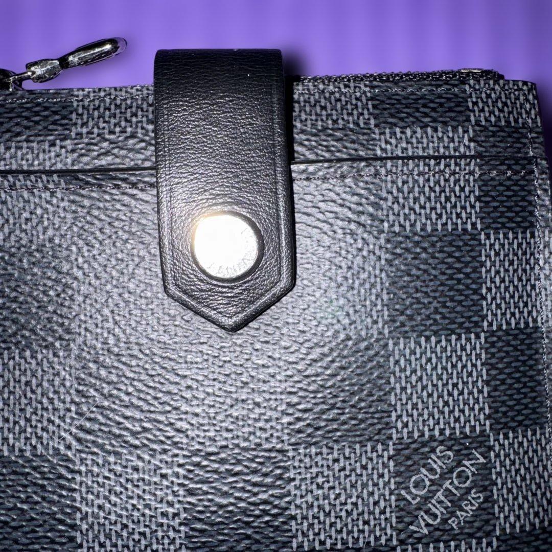 ルイヴィトンダミエ二つ折り財布