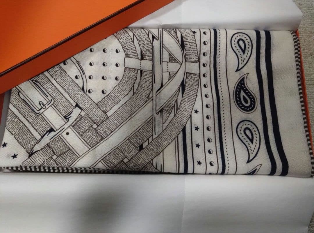 エルメス　バンダナ　カシシル　2026 馬銜　カレジェアン　新作